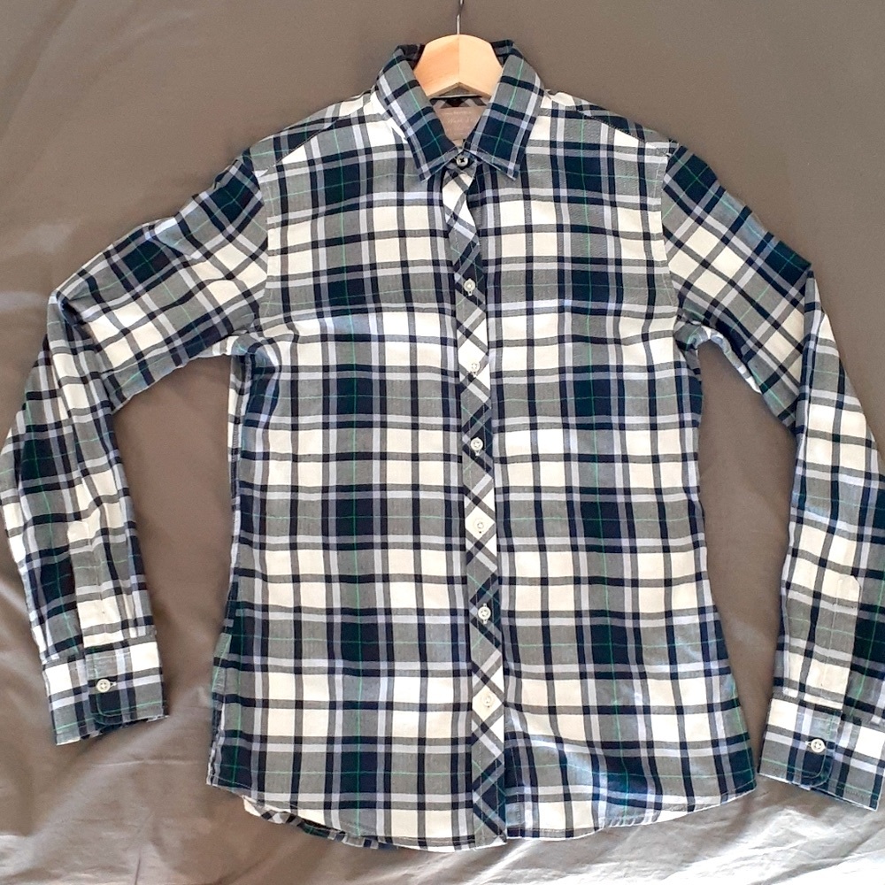 Banana Republic Soft Plaid 100% Cotton Blue White Stripe Button Up Shirt XS